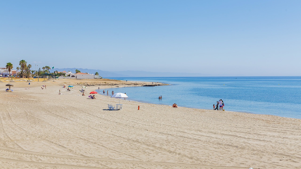The municipality reaffirms its tourism leadership by obtaining one more Blue Flag than in 2025, also adding prestigious certifications in Quality and Sustainability.